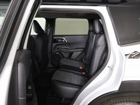 2025 Mitsubishi Outlander Trail Edition