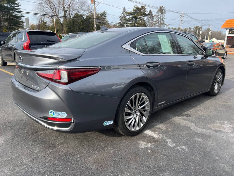 2019 Lexus ES 300h