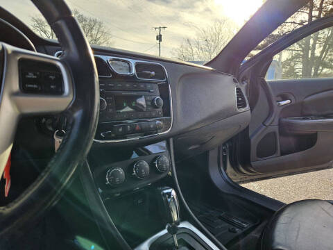 2013 Chrysler 200 Limited