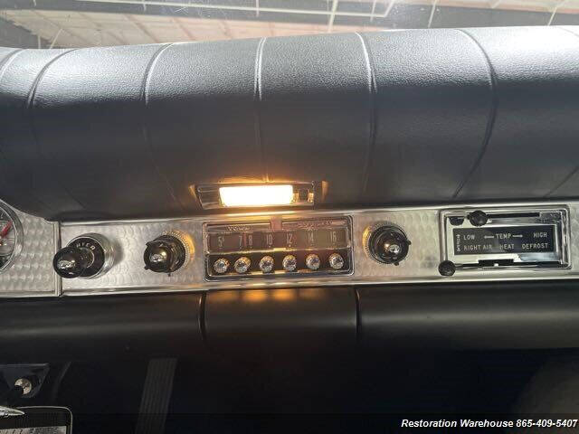 1957 Ford Thunderbird