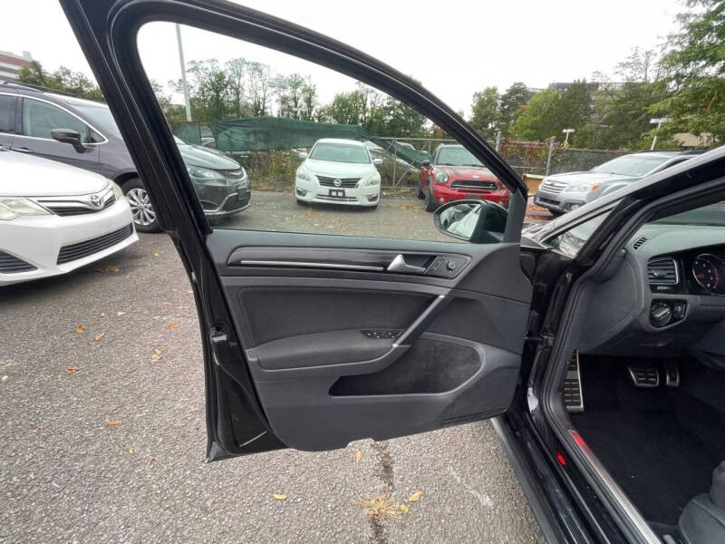 2017 Volkswagen Golf GTI S