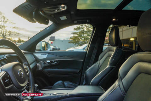 2019 Volvo XC90 T6 R-Design