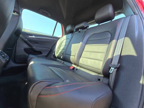 2021 Volkswagen Golf GTI SE