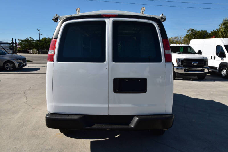 2016 Chevrolet Express 2500