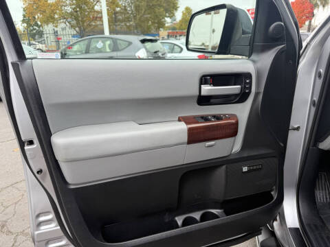 2012 Toyota Sequoia Platinum