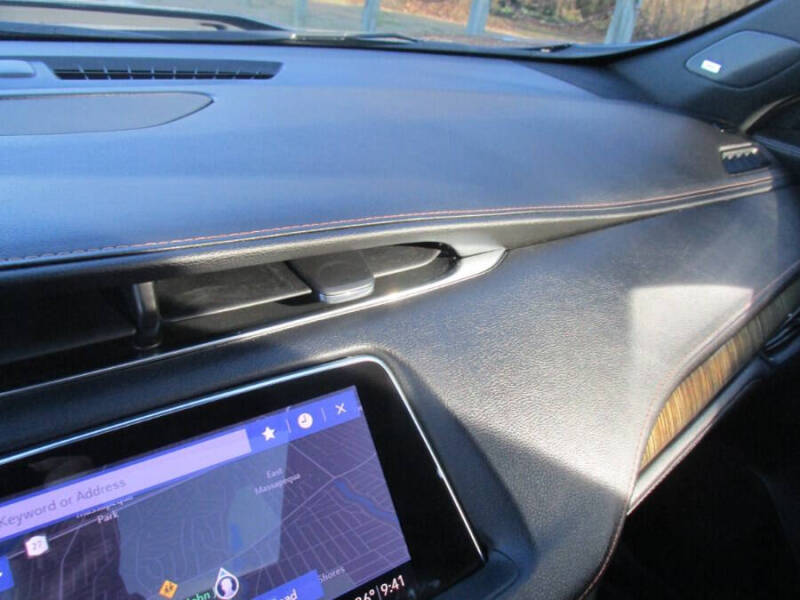 2019 Cadillac XT4 Premium Luxury