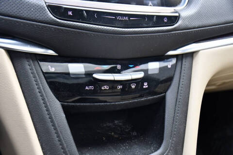 2018 Cadillac XT5 Luxury