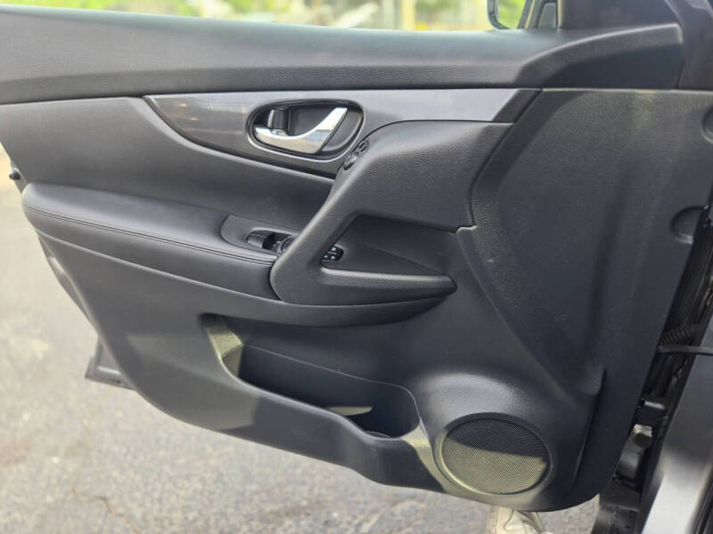 2018 Nissan Rogue S