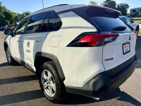 2021 Toyota RAV4 Hybrid LE