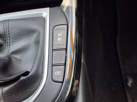 2022 Kia Forte GT Line