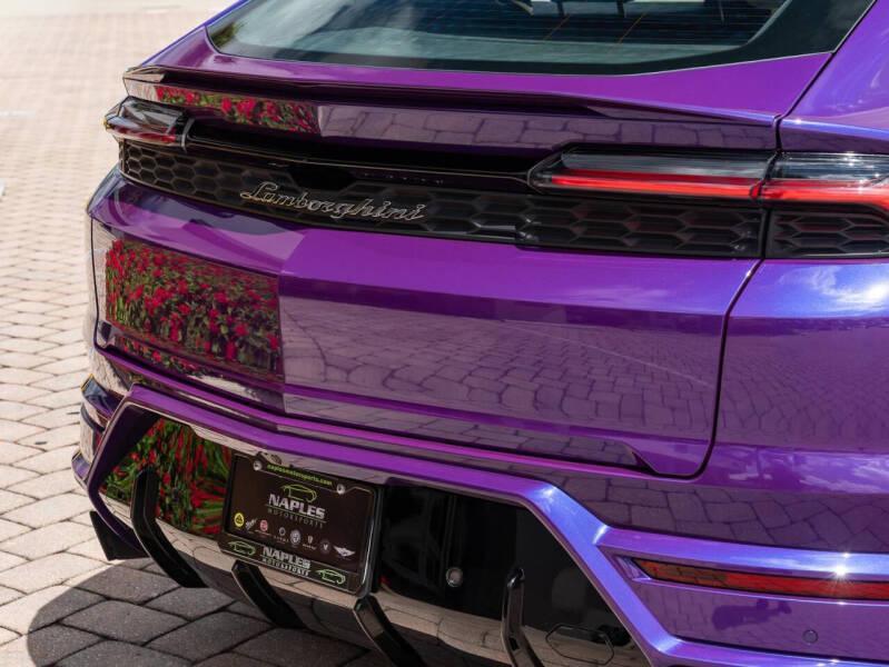 2025 Lamborghini Urus SE