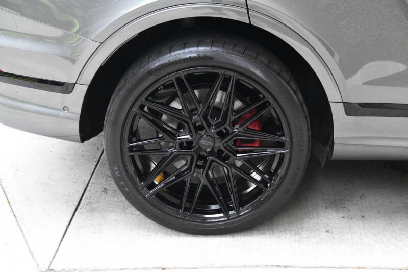 2021 Bentley Bentayga V8