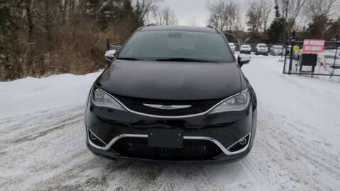 2020 Chrysler Pacifica Limited 35th Anniversary