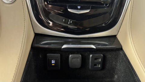 2019 Cadillac Escalade Platinum