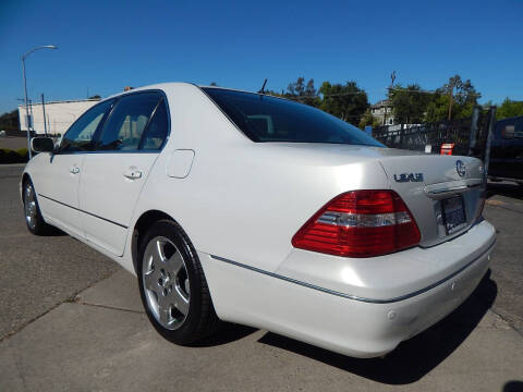 2005 Lexus LS 430