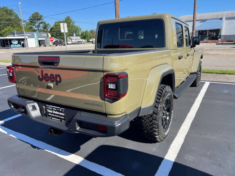 2025 Jeep Gladiator High Tide