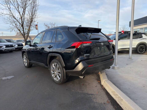 2020 Toyota RAV4 XLE Premium