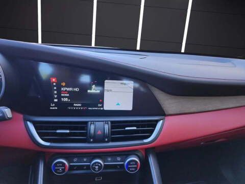2017 Alfa Romeo Giulia Ti
