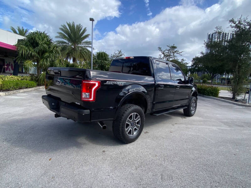 2016 Ford F-150 XLT photo 17