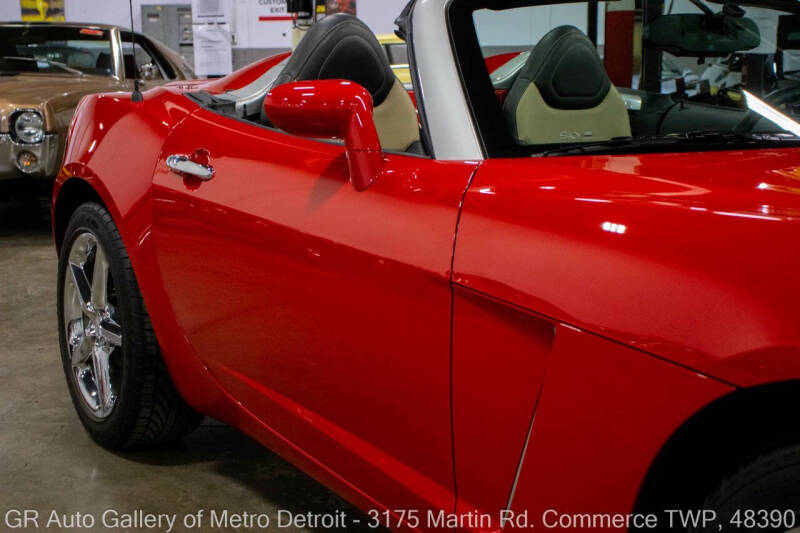 2009 Saturn SKY Red Line