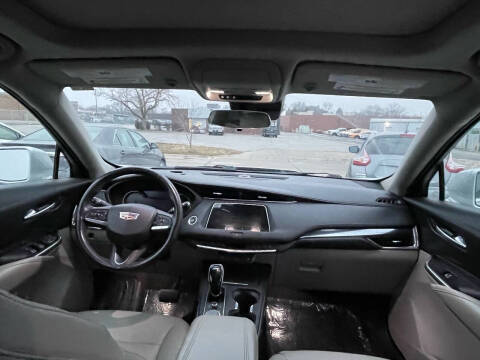 2020 Cadillac XT4 Luxury