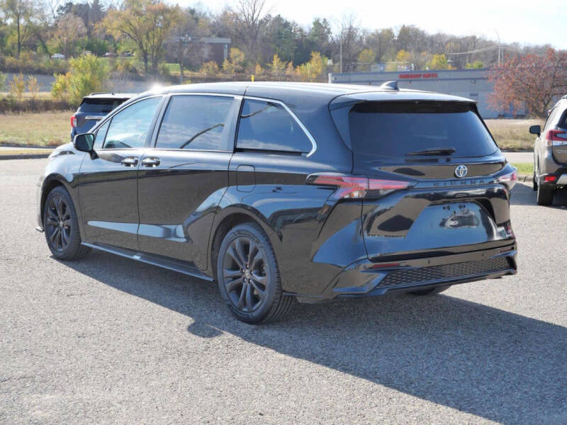 2021 Toyota Sienna XSE 7-Passenger