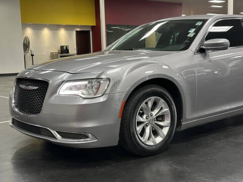 2018 Chrysler 300 Touring