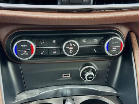 2018 Alfa Romeo Stelvio Ti Sport