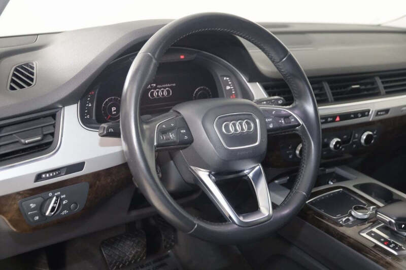 2018 Audi Q7 2.0T quattro Premium Plus