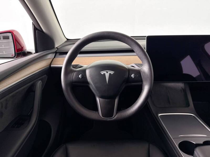 2025 Tesla Model Y Long Range