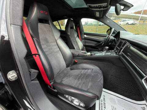 2013 Porsche Panamera GTS