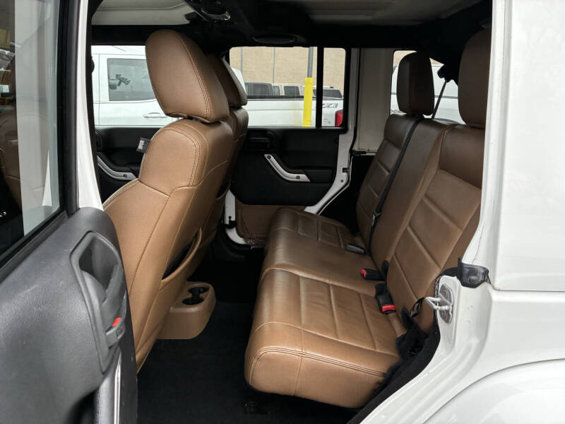 2012 Jeep Wrangler Unlimited Sahara