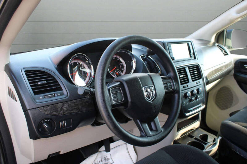 2019 Dodge Grand Caravan SE Plus