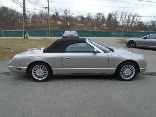 2005 Ford Thunderbird Deluxe