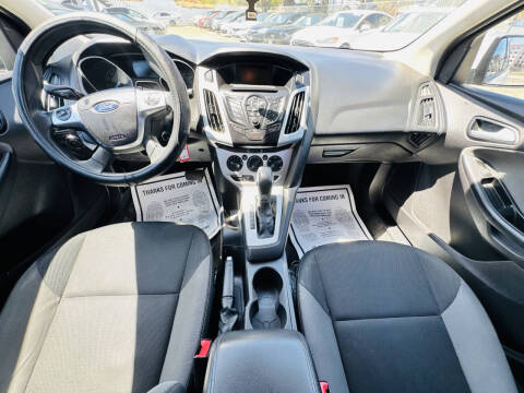 2014 Ford Focus SE