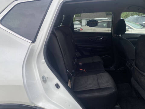 2017 Nissan Rogue SV