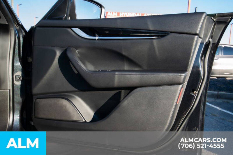 2023 Maserati Levante Modena