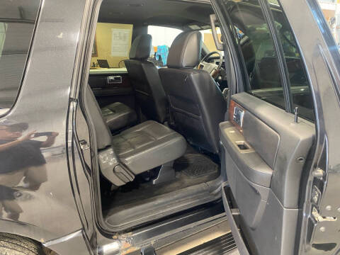 2011 Lincoln Navigator L