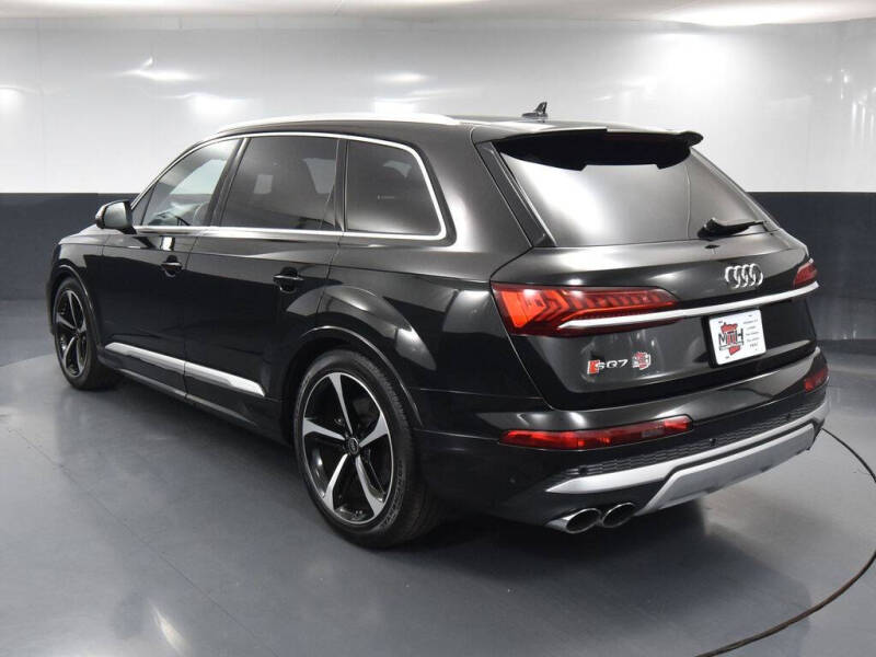 2024 Audi SQ7 4.0T quattro Premium Plus