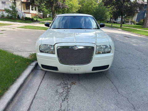 2008 Chrysler 300 for sale at RIVER AUTO SALES CORP in Maywood IL
