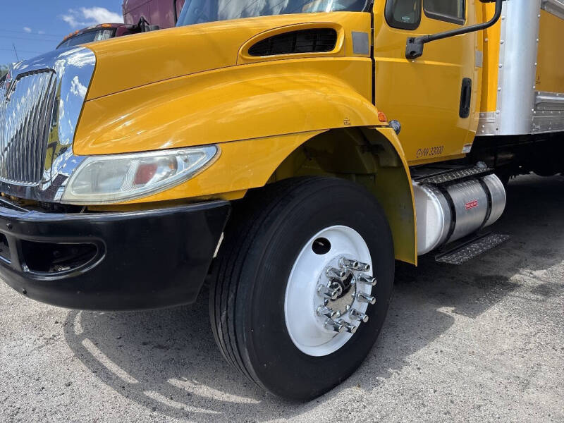 2019 International DuraStar 4300