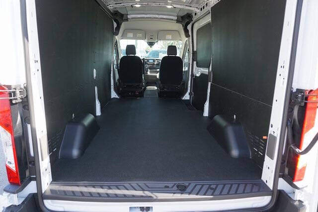 2025 Ford Transit 250