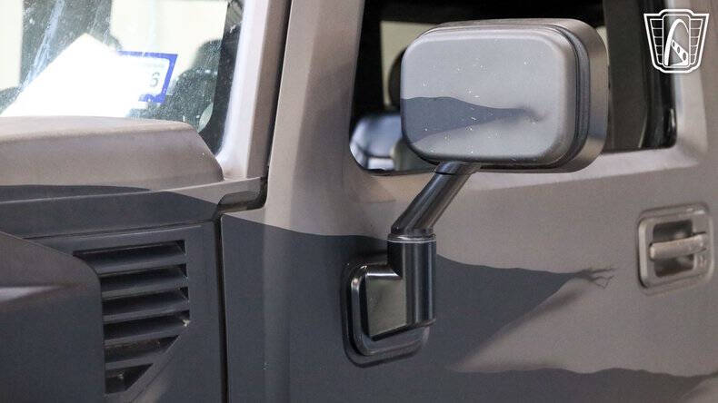 2003 HUMMER H2