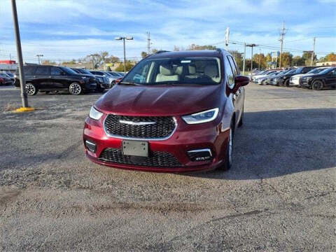 2021 Chrysler Pacifica Touring L