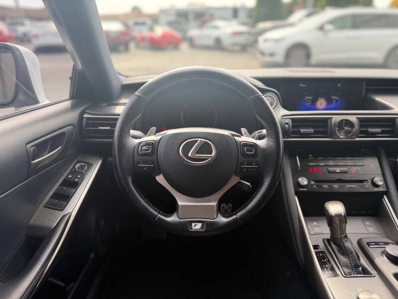 2017 Lexus IS 200t