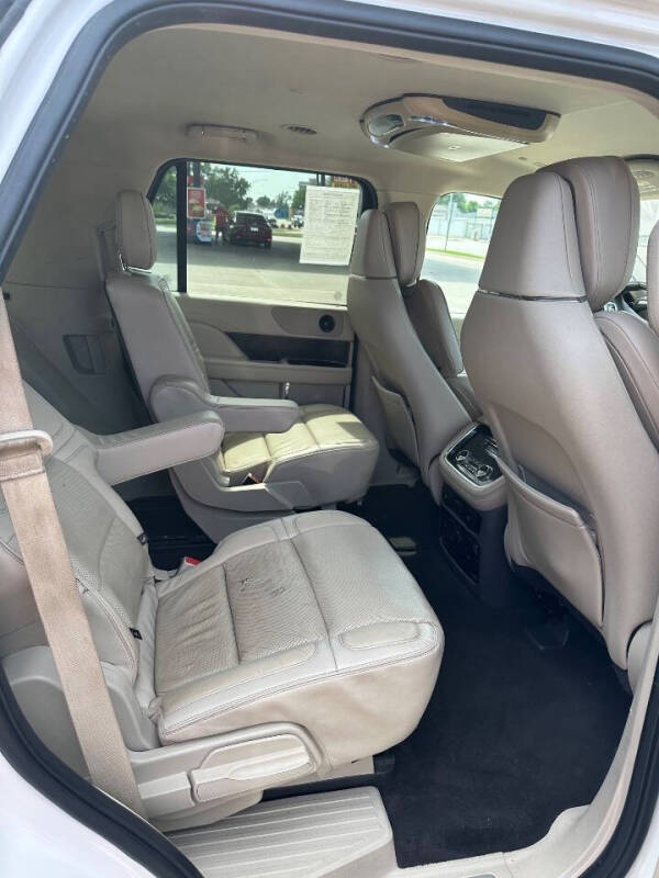 2018 Lincoln Navigator Select