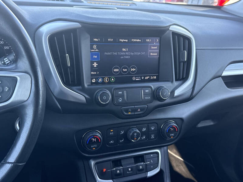 2022 GMC Terrain SLT