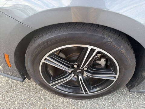 2024 Ford Mustang EcoBoost