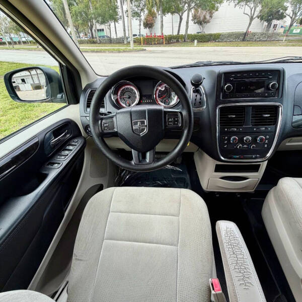 2013 Dodge Grand Caravan SE