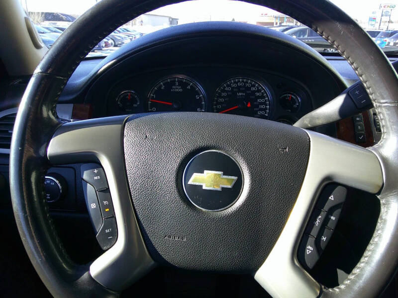 2012 Chevrolet Avalanche LS